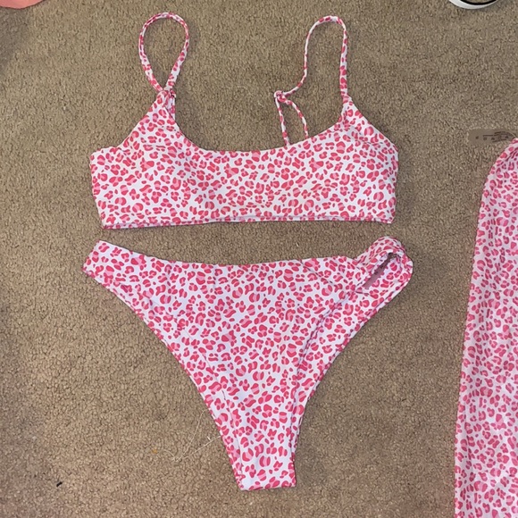 SHEIN NWT BIKINI - Picture 3 of 4